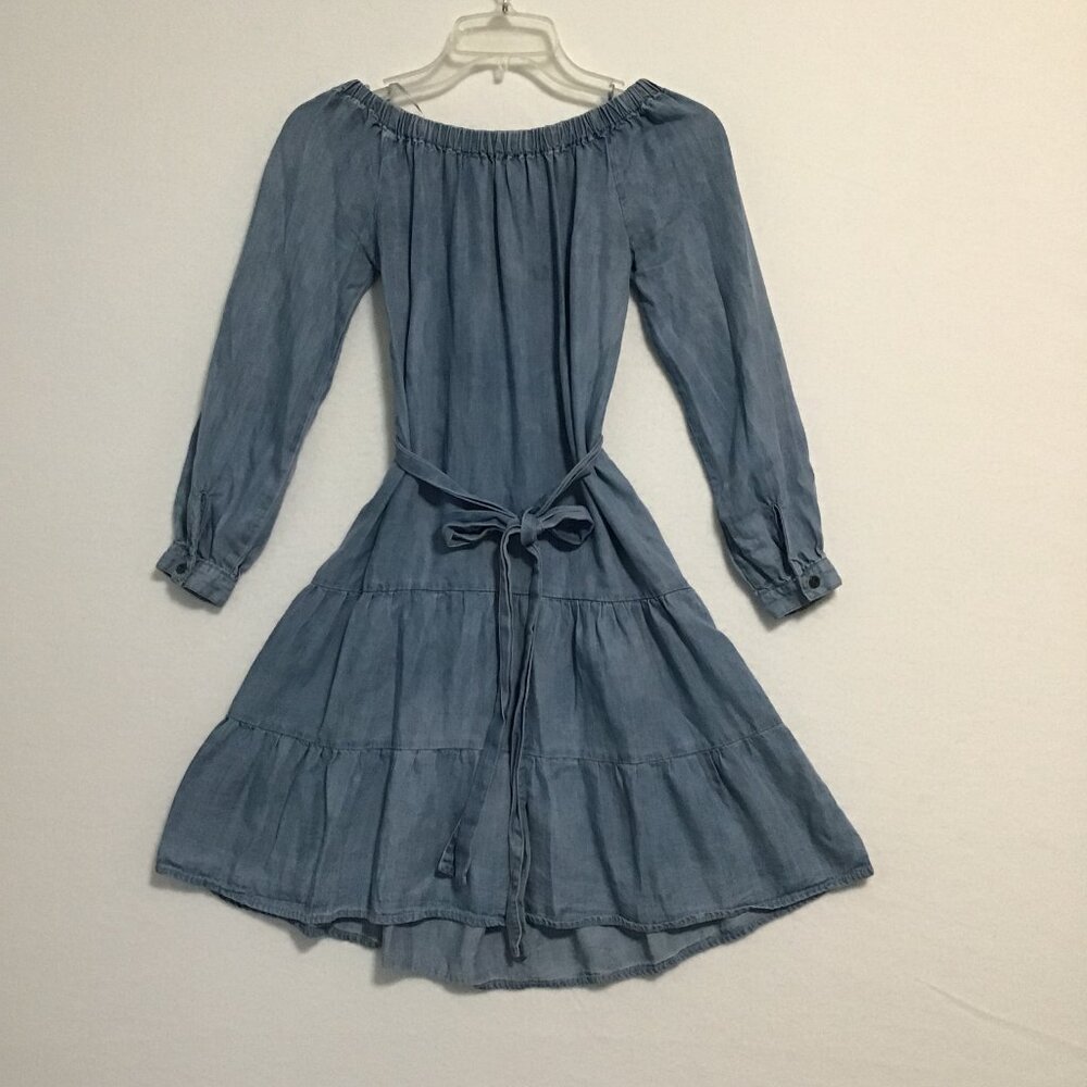Velvet Heart Off Shoulder Dress with Tiered Skirt  Size XS - Picture 8 of 11